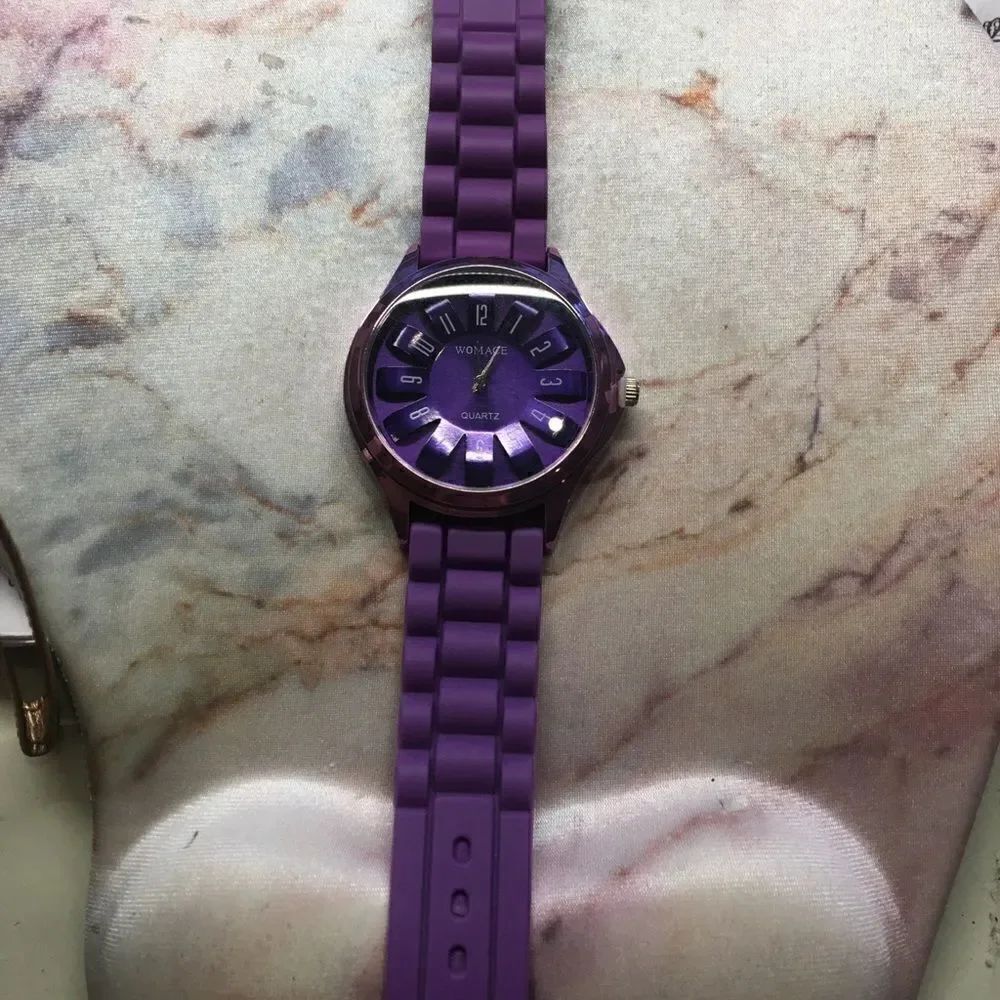 PURPLE RUBBERY Fun Watch! - Picture 11 of 14